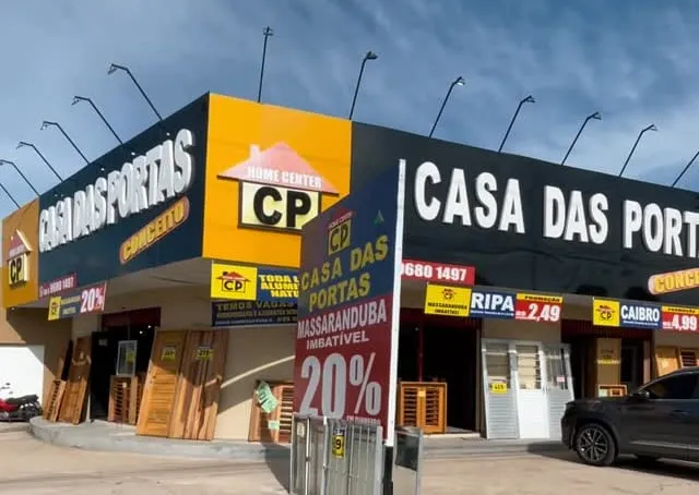 Fachada da loja Eusébio da Casa das Portas