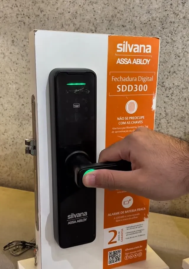 Fechadura Digital silvana assa abloy